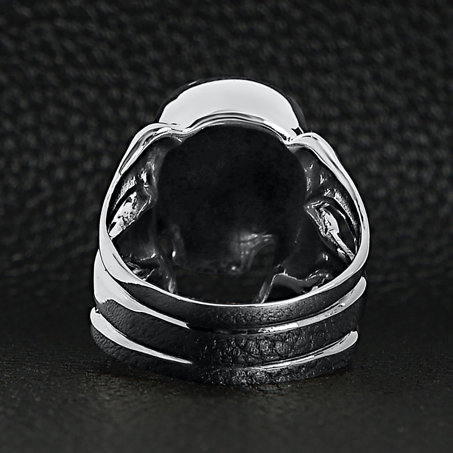 Sterling Silver Screaming Cracked Skull with Bones Ring