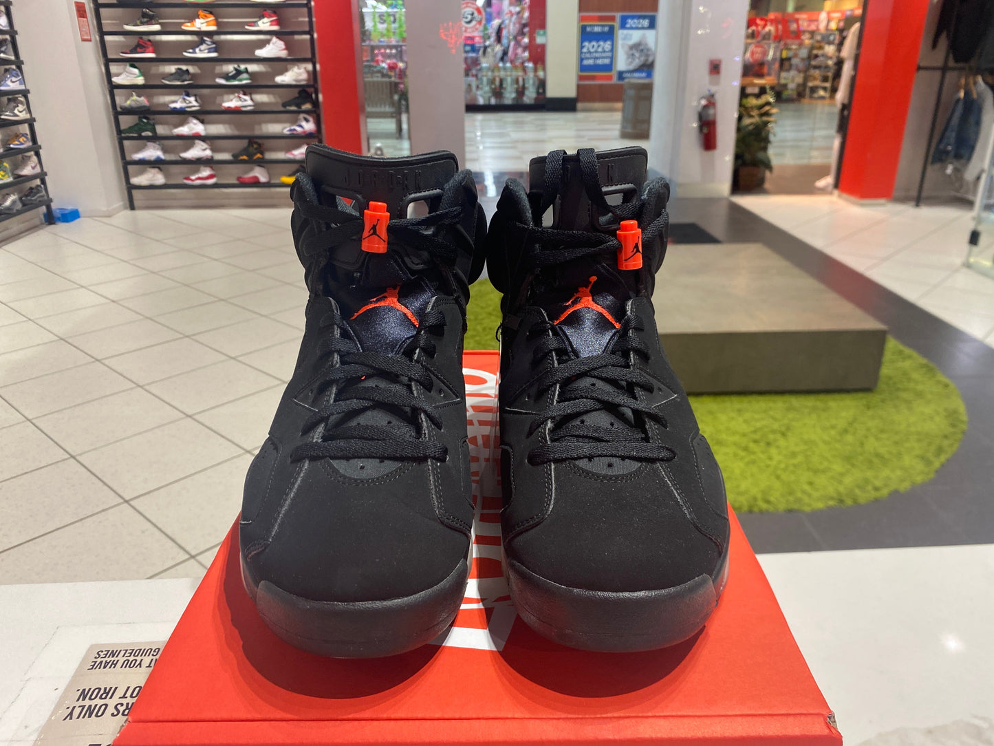 PRE OWNED Jordan 6 Retro Black Infrared (2019)