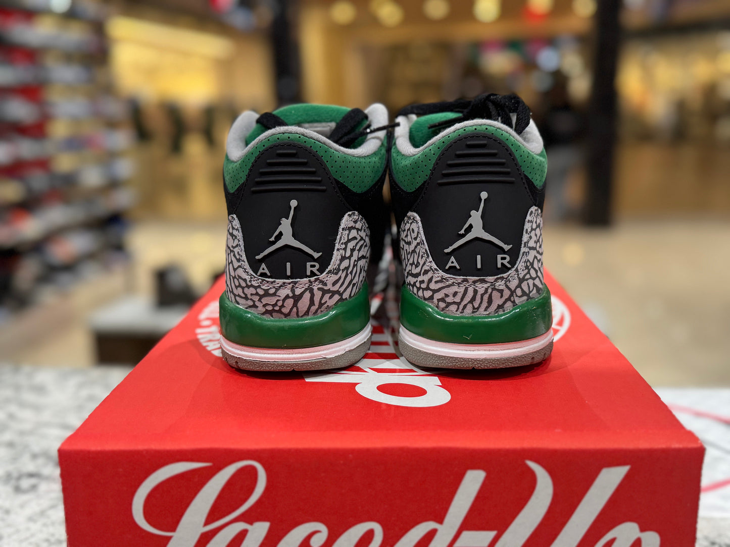 PRE OWNED Jordan 3 Retro Pine Green (GS) NO BOX