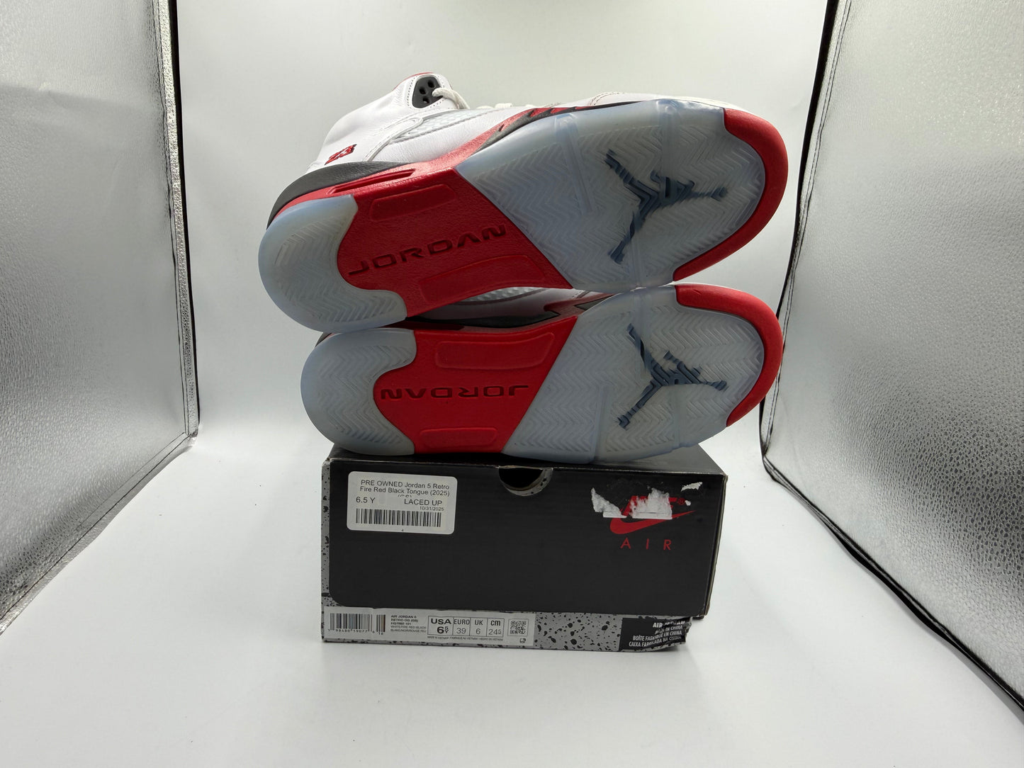 PRE OWNED Jordan 5 Retro Fire Red Black Tongue (2025) (GS)