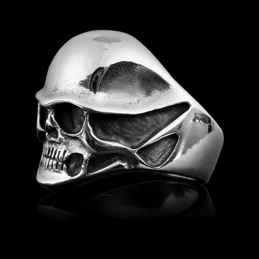 Sterling Silver Black Eyed Skull Ring