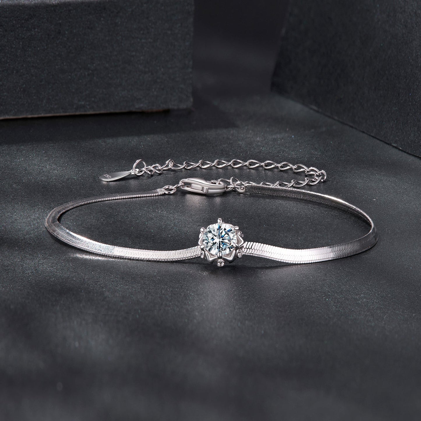 925 Sterling Silver Moissanite 0.50 Carat Bracelet with Pavé Setting and White Gold Plating for Women