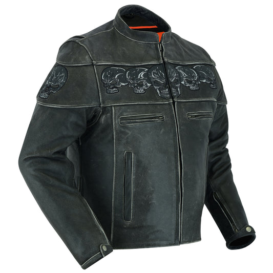 Chaqueta de moto de cuero con calaveras expuestas